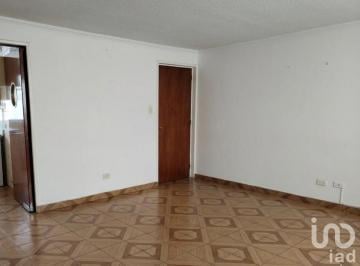 Casa · 147m² · 4 Recámaras · 2 Estacionamientos · Se Vende Casa en Moderna de La Cruz, Toluca