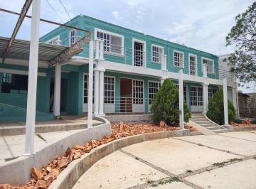 Casa · 354m² · 5 Recámaras · 4 Estacionamientos · Casa en Venta en Tequisquiapan, Queretaro