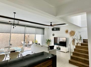 Casa · 219m² · 3 Recámaras · 2 Estacionamientos · Casa Amueblada en Cancún, Arbolada I
