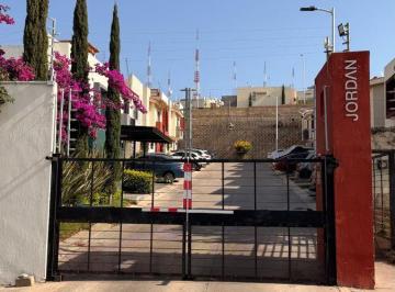 Casa de 2 habitaciones, San Pedro Tlaquepaque · Casa con 2 Recámaras en Renta en Fraccionamiento Las Terrazas Residencial