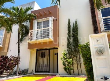 Casa · 129m² · 3 Recámaras · 2 Estacionamientos · Casa en Venta en Residencial Terrarium, Polígono Sur, Cancún Le1526