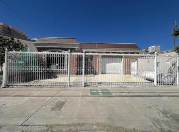 Casa · 268m² · 3 Recámaras · 2 Estacionamientos · Renta Casa Para Oficinas en San Felipe | Ubicación Estratégica