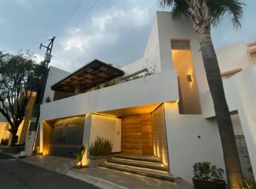 1 · Casa en Venta con Amplio Jardín en Puebla y Cuatro Recamaras