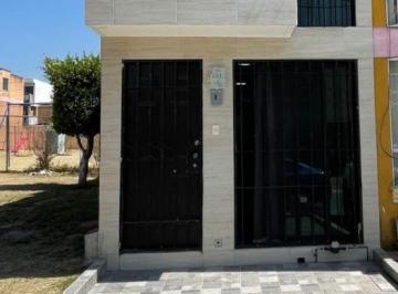 Casa de 2 habitaciones, Puebla · Casa en Venta Recién Remodelada en Los Héroes