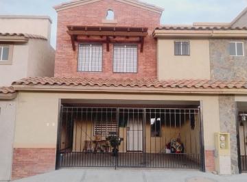 Casa de 3 habitaciones, Pachuca · Casa en Renta Real Madeira Pachuva