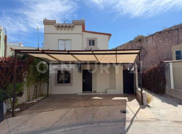 Casa · 117m² · 3 Recámaras · Casa en Renta Amueblada en Provincia de Santa Clara, Chihuahua, Chih.