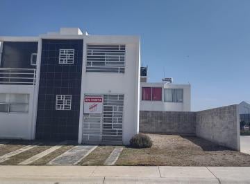 Casa en condominio de 3 habitaciones, Corregidora · Casa en Esquina con Terreno Excedente, 3 Recámaras en Venta en Corregidora