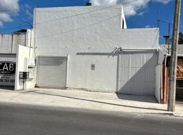 Bodega comercial · 190m² · 2 Estacionamientos · Propiedad Comercial en Venta Sobre Av Kabah, Cancún