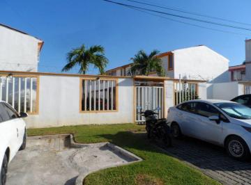 Casa de 2 habitaciones, Acapulco de Juárez · ¡Tu Nuevo Hogar Te Espera!