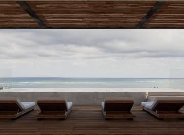 Departamento · 82m² · 2 Recámaras · 1 Estacionamiento · En Venta Departamento de 2 Habitaciones en Puerto Morelos con Piscina Vista Al Mar y Gimnasio