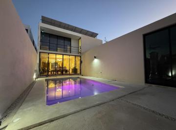 Casa · 535m² · 4 Recámaras · 3 Estacionamientos · En Venta Casa Equipada 5 Recamaras, 20 Panelles Solares en Dzitya Norte Merida