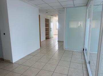 Oficina · 130m² · 2 Estacionamientos · Oficina en Renta Dentro de Edificio Corporativo en Jurica