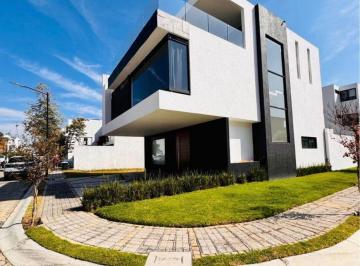 Casa de 3 habitaciones, San Andrés Cholula · Casa con 180 m² de Terreno y 3 Recámaras en Renta en Lomas de Angelópolis