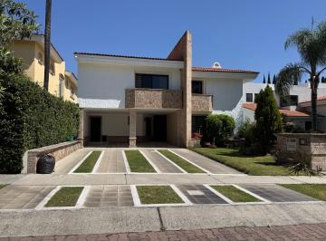 Casa en condominio en Venta de 4 habitaciones Ciudad Bugambilia · Casa en Renta / Venta Azaleas Exclusivo Condominio Bugambilias Parte Baja
