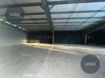 Local comercial · 400m² · 2 Estacionamientos · Renta Local Comercial de 400 m² con Estacionamiento Privado