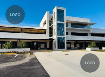 Local comercial · 40m² · 4 Estacionamientos · Renta de Local Comercial en Plaza en Col. México de 40 m²