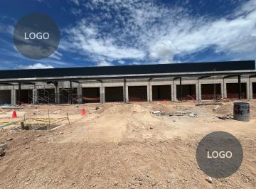 Local comercial · 60m² · 2 Estacionamientos · Renta de Local Comercial de 53 m² en Las Américas