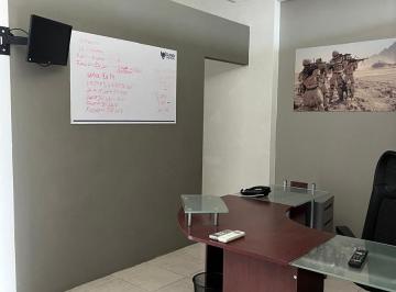 Oficina · 40m² · 1 Estacionamiento · Renta de Oficina 40 m² Equipada en San Ramón Norte