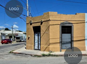 Local comercial · 240m² · 4 Recámaras · Local en Renta con Uso de Suelo Comercial en El Centro de Mérida