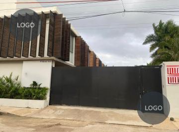 Departamento · 170m² · 2 Recámaras · 2 Estacionamientos · Renta de Townhouse de 2 Habitaciones en Temozon Norte