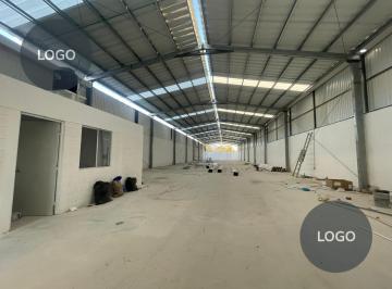 Bodega comercial · 1025m² · 1 Recámara · Renta de Bodega Industrial en Santa Rosa de 1,025 m²