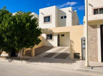 imagenPortal · Casa en Venta en Cabo San Lucas | 3 Recamaras, Patio y Cisterna | Altezza Residencial