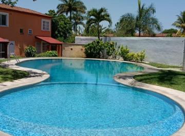 Casa de 2 habitaciones, Emiliano Zapata · Casa Grande con Patio Para Opción a Ampliación