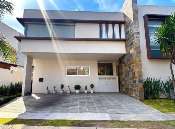 Casa en condominio de 5 habitaciones, Zapopan · Casa en Renta Y/o Venta en Condominio Puerta del Bosque