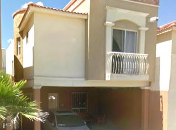 Casa de 3 habitaciones, Saltillo · Casa en Venta Remate en Residencial Hacienda El Cortijo, Saltillo, Coah.