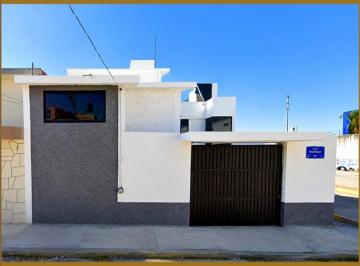 Casa de 4 habitaciones, Puebla · Venta de Casa en Puebla de Zaragoza, Puebla