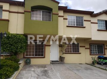 Casa en condominio · 124m² · 3 Recámaras · 2 Estacionamientos · Casa en Renta en Privada San Agustin en Hipodromo Dos en Tijuana - (4)