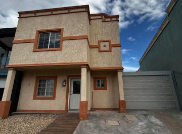 Casa de 3 habitaciones, Juárez · Casa en Venta Zona Consulado Fracc. Paseo de Los Nogales