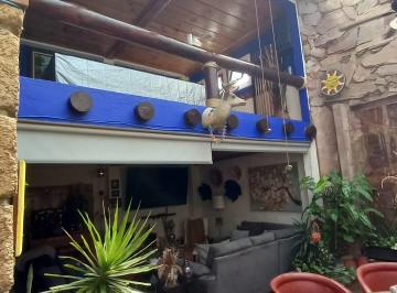Casa de 3 habitaciones, Iztapalapa · Casa en Venta, Amplia y en Zona Muy Solicitada en Iztapalapa. Fraccionamiento.