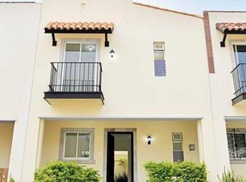 Casa en condominio · 122m² · 3 Recámaras · 2 Estacionamientos · Casa en Venta en Alta California Residencial