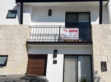 Casa en condominio de 3 habitaciones, Querétaro · Renta Casa en Torre de Piedra El Refugio
