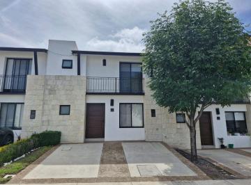 Casa en condominio de 3 habitaciones, Querétaro · Renta Casa en Torre de Piedra El Refugio