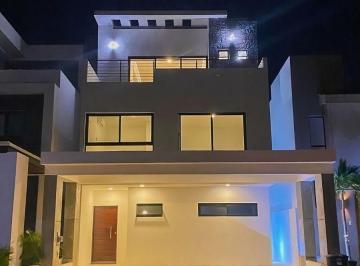 8aa51b66252472358a59f090ad7d09aeebe3ae5b25fb92bc06262b4ac987e185 · Casa · Aqua Residencial · Huayacan · 3 Recámaras · Estudio · Grill