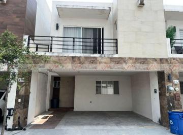 Casa · 220m² · 3 Recámaras · 2 Estacionamientos · Casa en Renta en Apodaca
