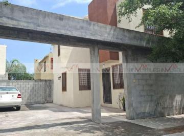 Casa · 75m² · 2 Recámaras · 2 Estacionamientos · Casa en Venta en General Escobedo