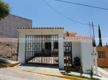 Casa uso de suelo · 94m² · 2 Recámaras · 1 Estacionamiento · Casa con Uso de Suelo en Venta en Cúpulas