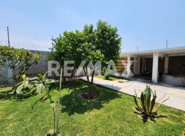 Casa · 300m² · 3 Recámaras · 8 Estacionamientos · Casa en Venta en Morelos, Fraccionamiento Paraíso Tlahuica