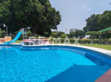 Casa · 340m² · 4 Recámaras · 4 Estacionamientos · Casa en Venta en Morelos, Lomas de Cocoyoc