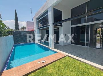 Casa · 296m² · 4 Recámaras · 1 Estacionamiento · Casa en Venta en Morelos, Lomas de Cocoyoc