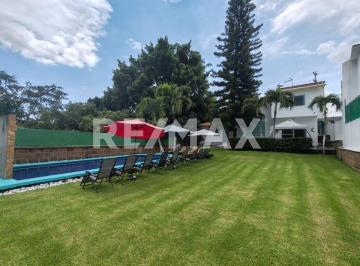Casa · 180m² · 4 Recámaras · 2 Estacionamientos · Casa en Venta en Morelos, Lomas de Cocoyoc
