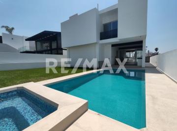 Casa · 400m² · 5 Recámaras · 2 Estacionamientos · Casa en Venta en Morelos, Lomas de Cocoyoc