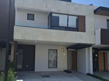 Casa de 4 habitaciones, San Andrés Cholula · Oportunidad. Bonita Casa en Venta Opción a 4 Recámaras. Cluster con Amenidades.