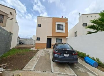 1 · Casa Semi Amueblada en Renta en Fraccionamiento Privado – Ramos Arizpe
