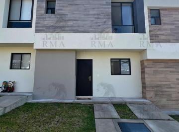 Casa · 107m² · 2 Recámaras · 1 Estacionamiento · Casa en Renta en Zakia Nayenh, Querétaro