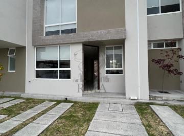 Casa · 122m² · 3 Recámaras · 2 Estacionamientos · Casa en Venta Ama3 | 3 Recámaras y 2.5 Baños