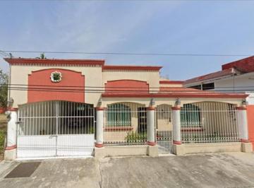 Casa de 4 habitaciones, Comalcalco · Venta de Casa en Comalcalco, Tabasco